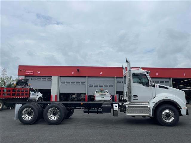 2025 Kenworth T880 Single Cab