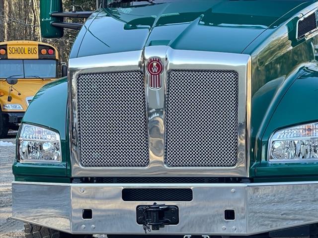 2025 Kenworth T880 Dump