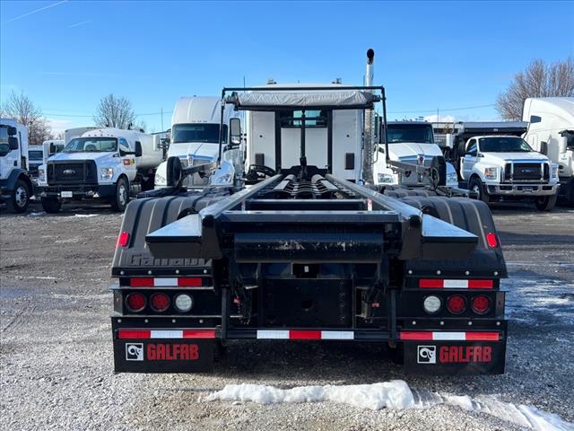 2025 Kenworth T880 ROLLOFF