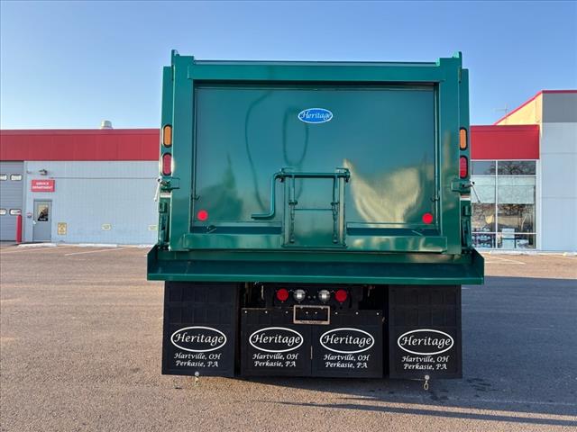 2025 Kenworth T-880 Dump