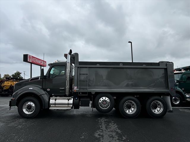 2025 Kenworth T-880 Dump