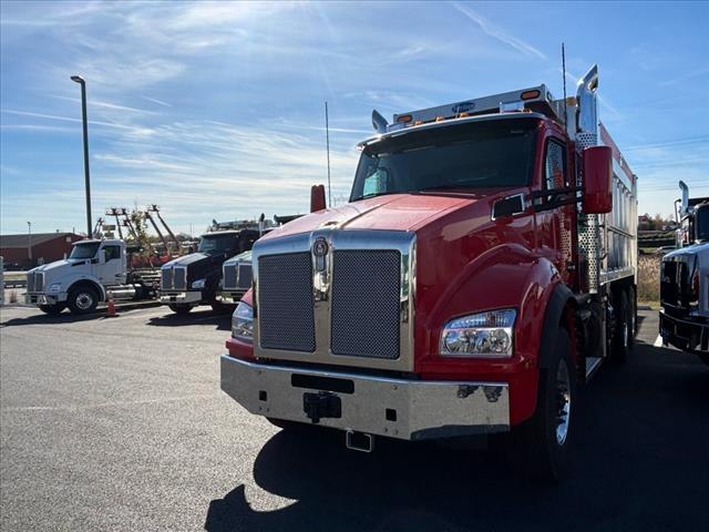 2025 Kenworth T880 Dump