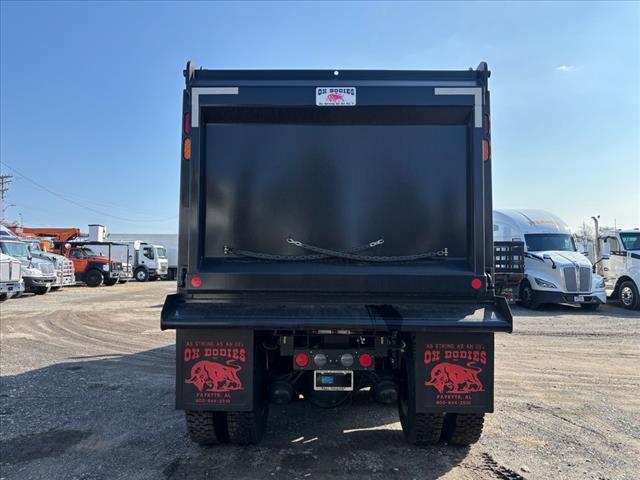 2025 Kenworth T880 Dump