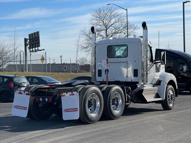 2024 Kenworth W990 Day Cab