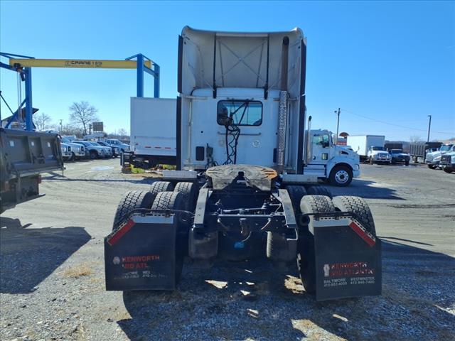 2021 Kenworth T680 TRUCK