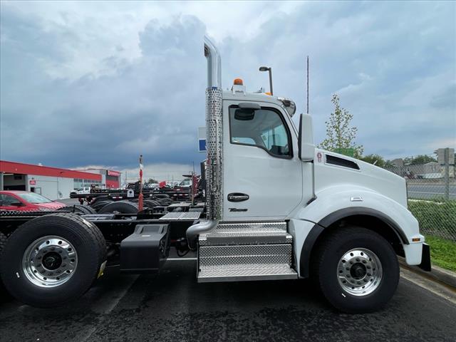 2025 Kenworth T880 Single Cab