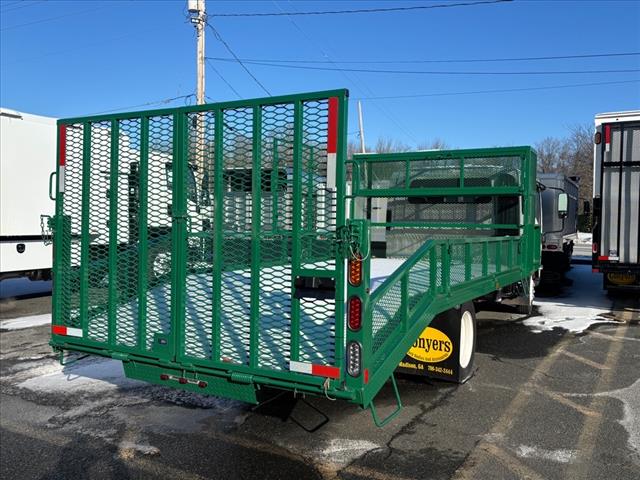 2024 Isuzu NPRHD Dovetail