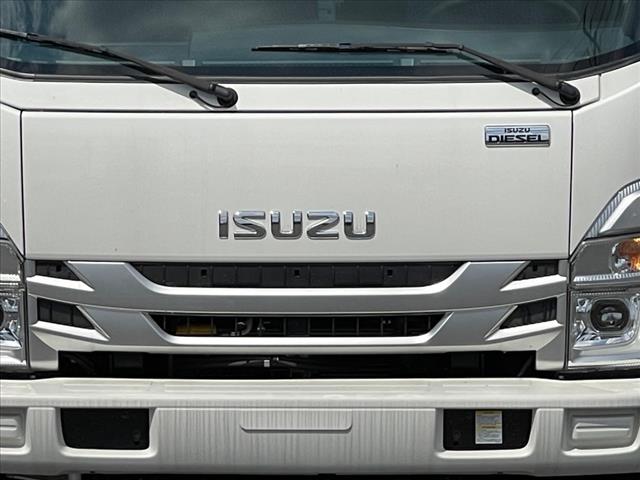 2025 Isuzu NPR HD GAS LANDSCAPE DOVETAIL