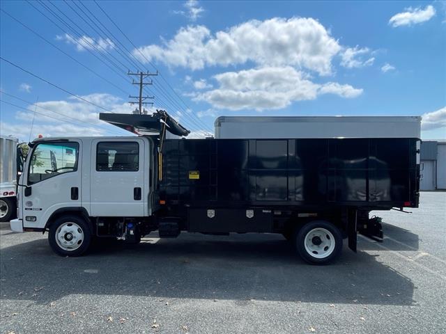 2024 Isuzu NRR CREW Diesel