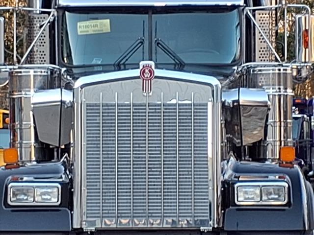 2025 Kenworth W900 Dump