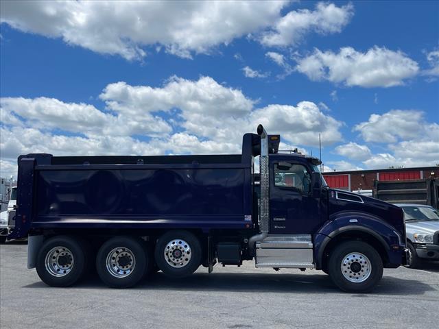 2025 Kenworth T880 Dump