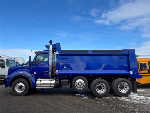 2025 Kenworth T880 Dump