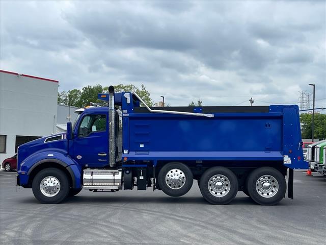 2025 Kenworth T880 Dump