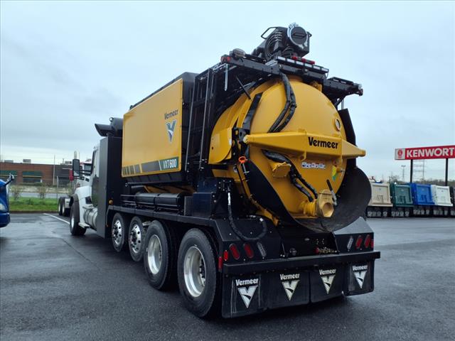 2025 Kenworth T880 VACUUM