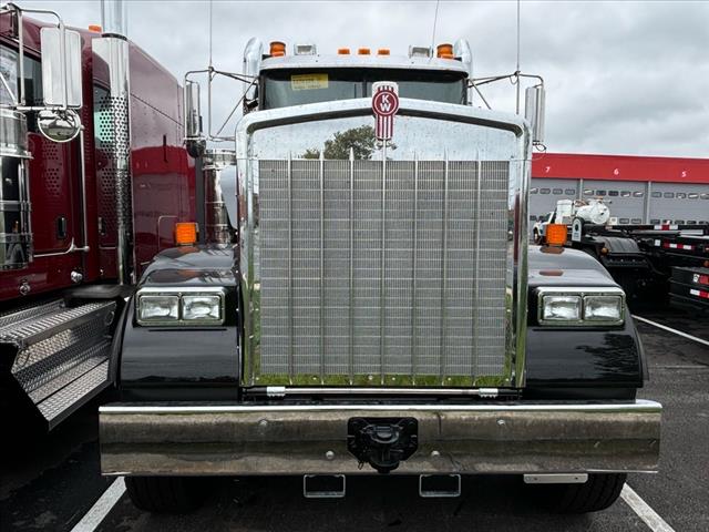 2025 Kenworth W-900 Cab & Chassis