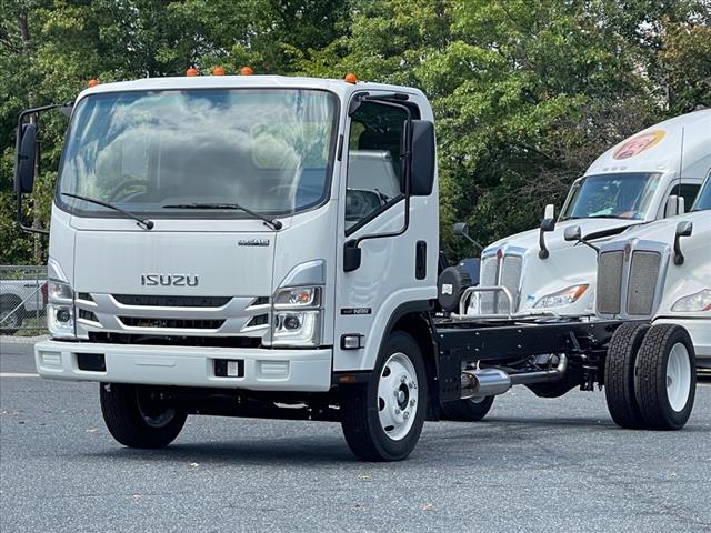2025 Isuzu NRR Chassis Gas