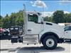 2025 Kenworth T880 Hook