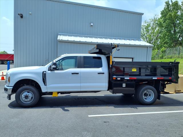2025 Ford F-350 Super Duty XL