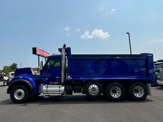 2025 Kenworth W-990 Dump truck