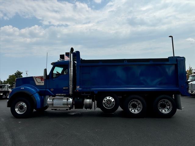 2025 Kenworth W-990 Dump Truck