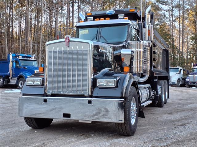 2025 Kenworth W900 Dump