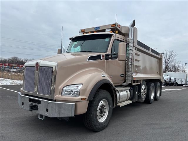 2025 Kenworth T880 Dump