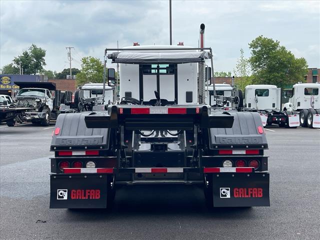 2025 Kenworth T880 Single Cab