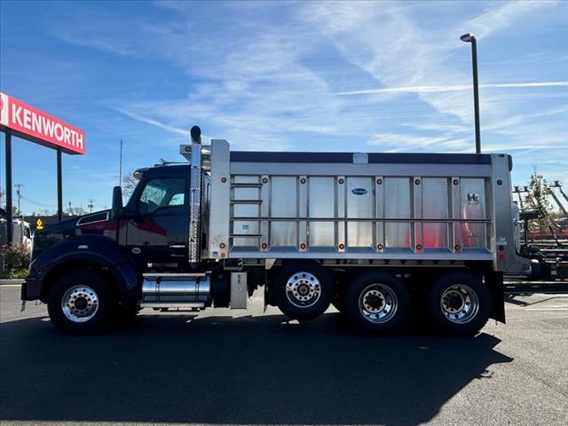 2025 Kenworth T880 Dump