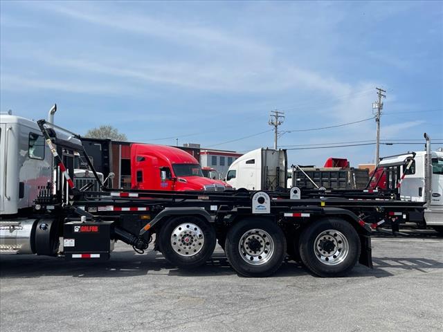 2025 Kenworth T880 Rolloff