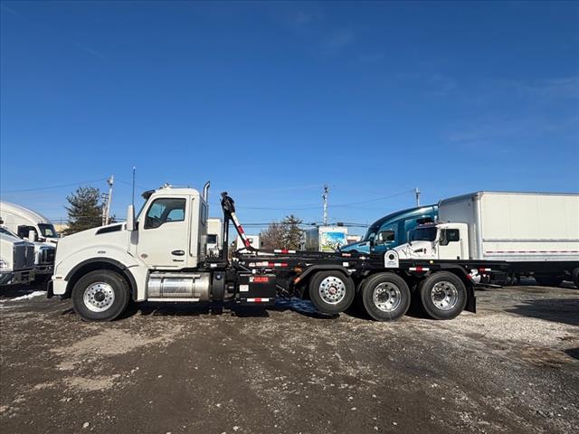 2025 Kenworth T880 ROLLOFF