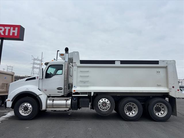 2025 Kenworth T880 Dump
