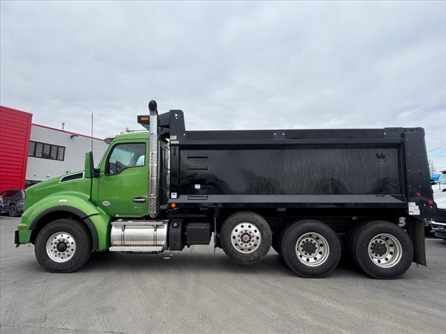 2025 Kenworth T880 Dump