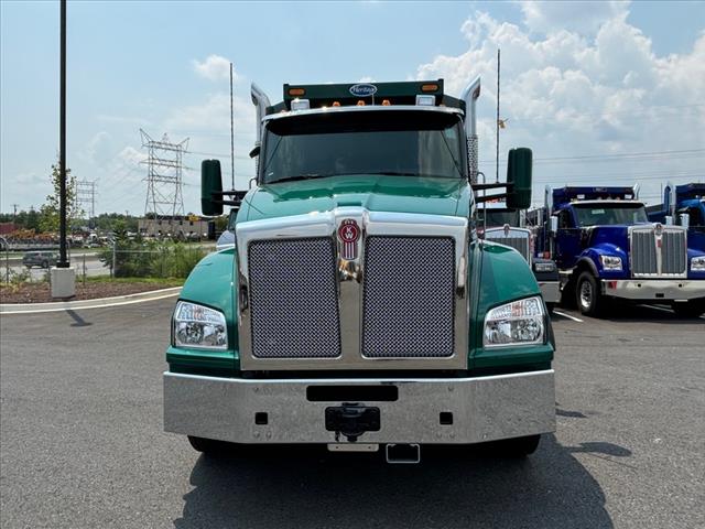 2025 Kenworth T-880 Dump Truck