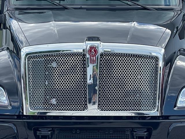 2025 Kenworth T-280 Single Cab