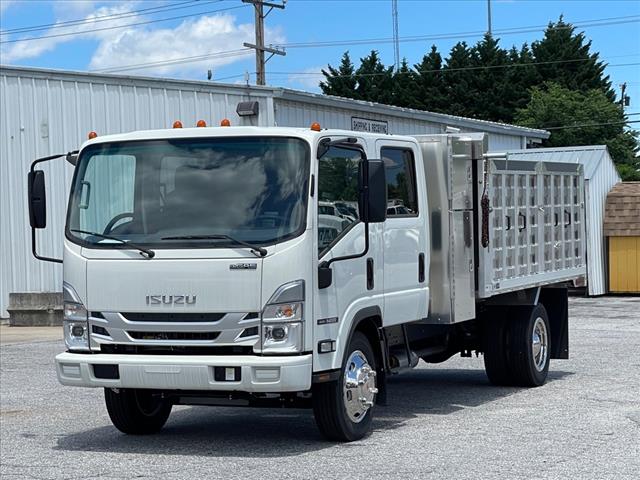 2024 Isuzu NRR Service Body