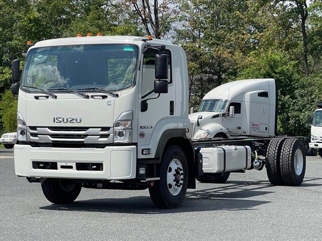 2025 Isuzu FTR Chassis