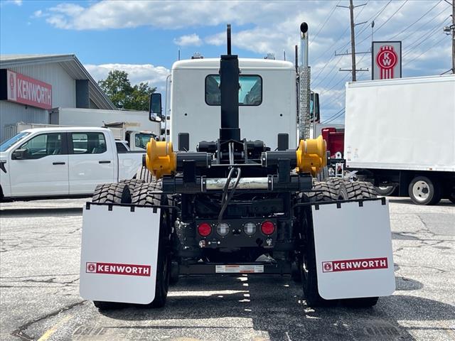 2025 Kenworth T880 Hook