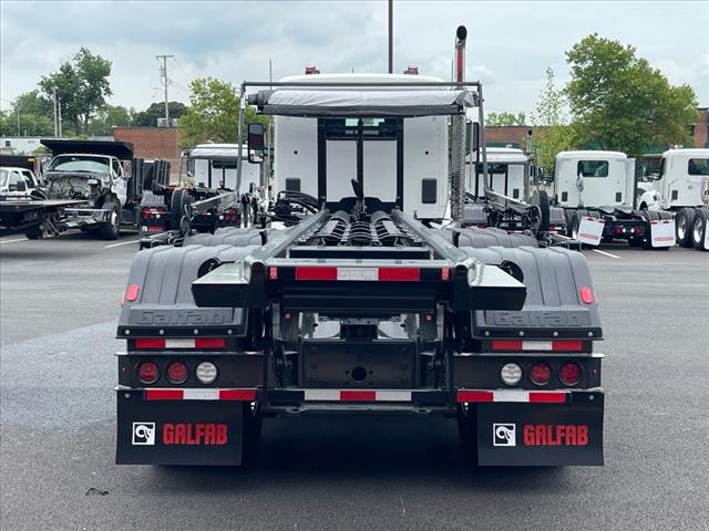 2025 Kenworth T880 Single Cab
