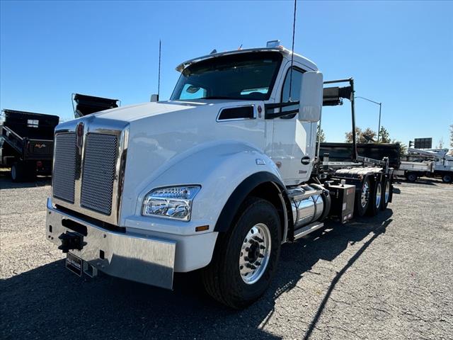 2025 Kenworth T880 Rolloff