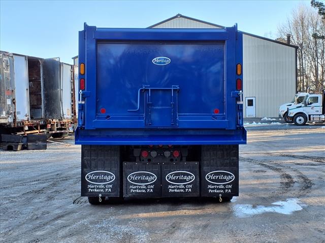 2025 Kenworth T880 Dump