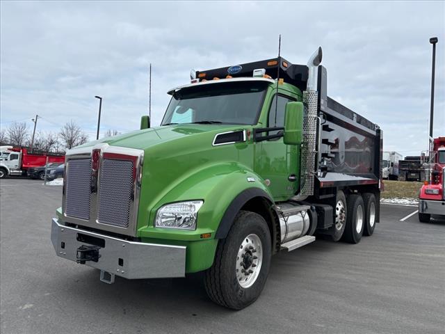 2025 Kenworth T880 Dump