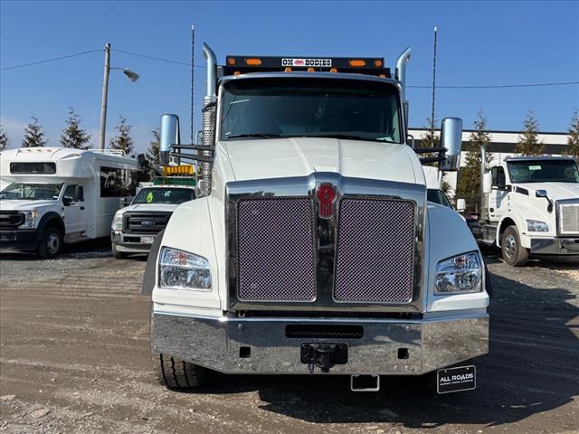 2025 Kenworth T880 Dump