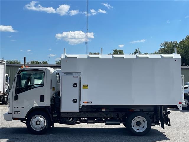 2024 Isuzu NRR 13' CHIP TRUCK