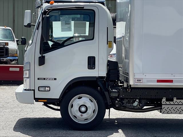 2024 Isuzu NRR GAS 20' Dry Van