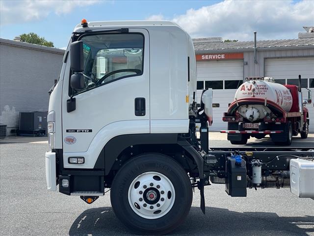 2025 Isuzu FTR Chassis