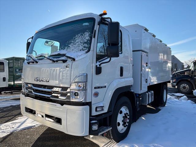 2025 Isuzu FTR 16 Chipper