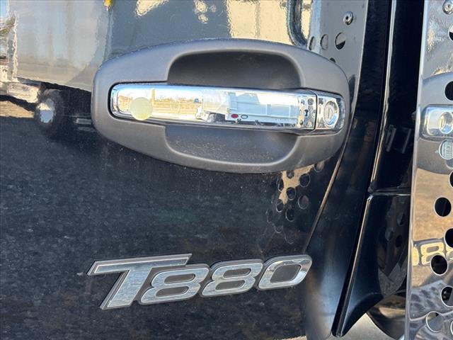 2025 Kenworth T880 Dump