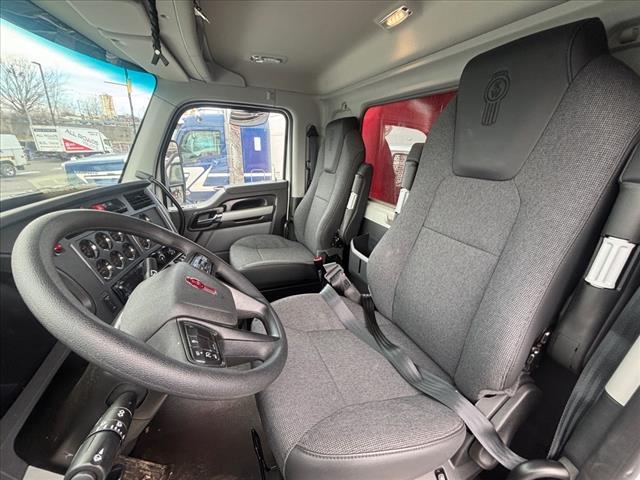 2025 Kenworth T880 Dump