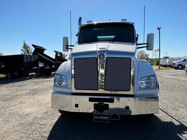 2025 Kenworth T880 Rolloff