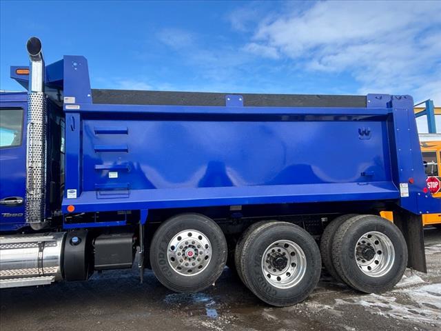 2025 Kenworth T880 Dump
